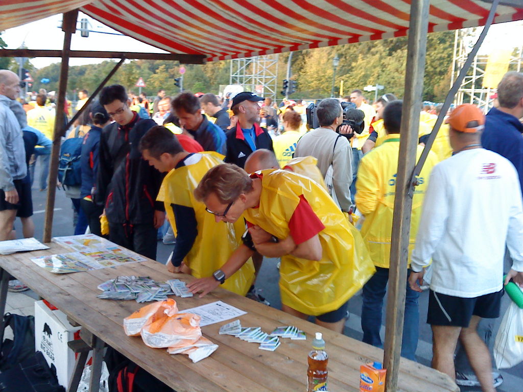 gal/BerlinMarathon_2009/BerlinMarathon2009 2009-09-20 07-45-10.jpg